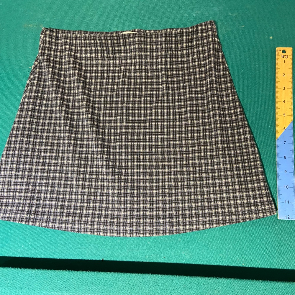 Urban Outfitters small knit skirt